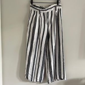 Who what wear wide legged pants blue and white SIZE 10